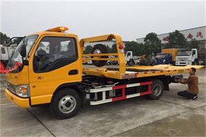 鸡西哪里有拖车服务