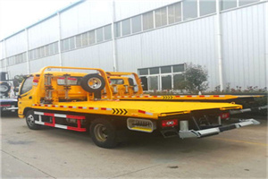 鸡西附近拖车救援搭电